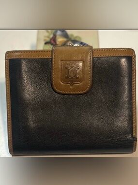 CELINE Vintage Bifold Wallet EUC!!!